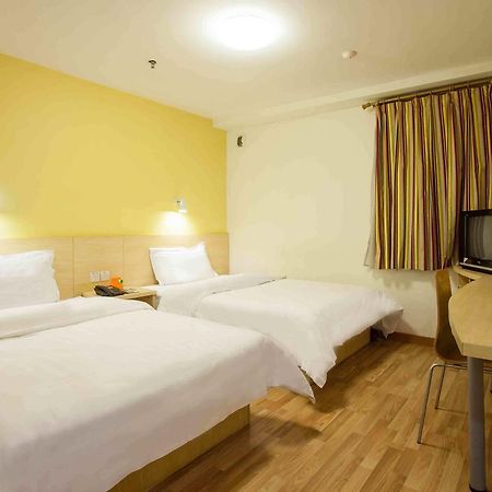 7Days Inn Dongguan Conference & Exhibition Center Phòng bức ảnh
